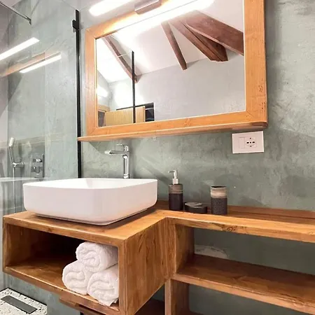 Apartmán Heart Of Cozy Loft With Fireplace Tirana