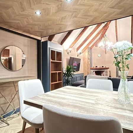 Heart Of Cozy Loft With Fireplace Appartement Tirana