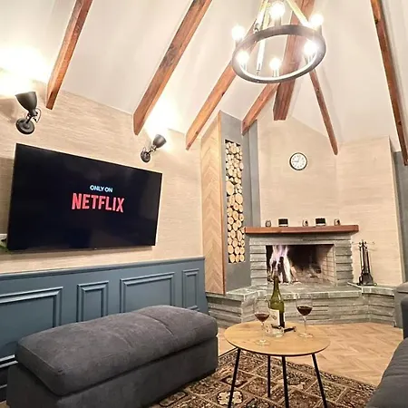 Apartamento Heart Of Cozy Loft With Fireplace